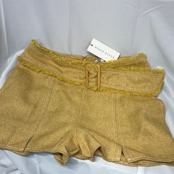 Moon River Pants - Anthropology Moon River Gold High Waist adjustable belt back zip up Shorts S